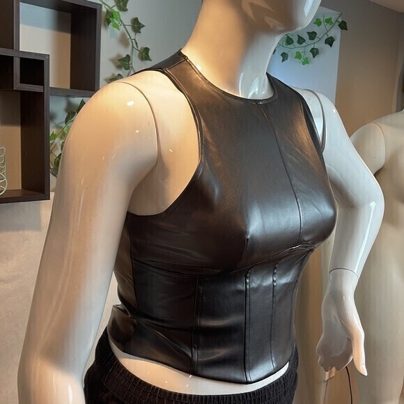 Sleeveless Corset Style Faux Leather Top Black Size M RefM100 - Picture 7 of 10